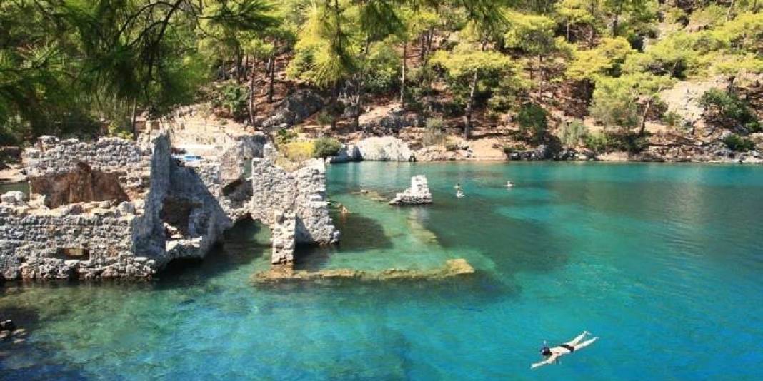 Berrak denizi ve sessizliği büyülüyor! Tatil kelimesinin karşılığını burada bulacaksınız: Bu koyu unutamayacaksınız 7